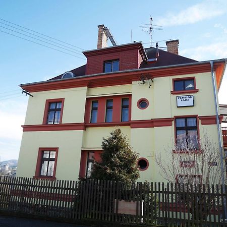 Pension Lada Karlovy Vary Exterior foto