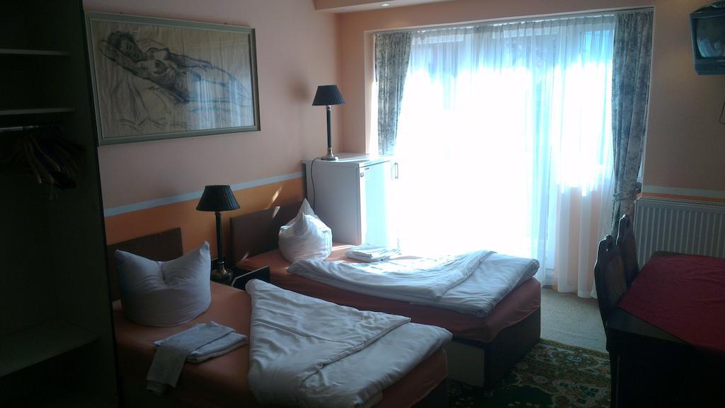 Pension Lada Karlovy Vary Habitación foto