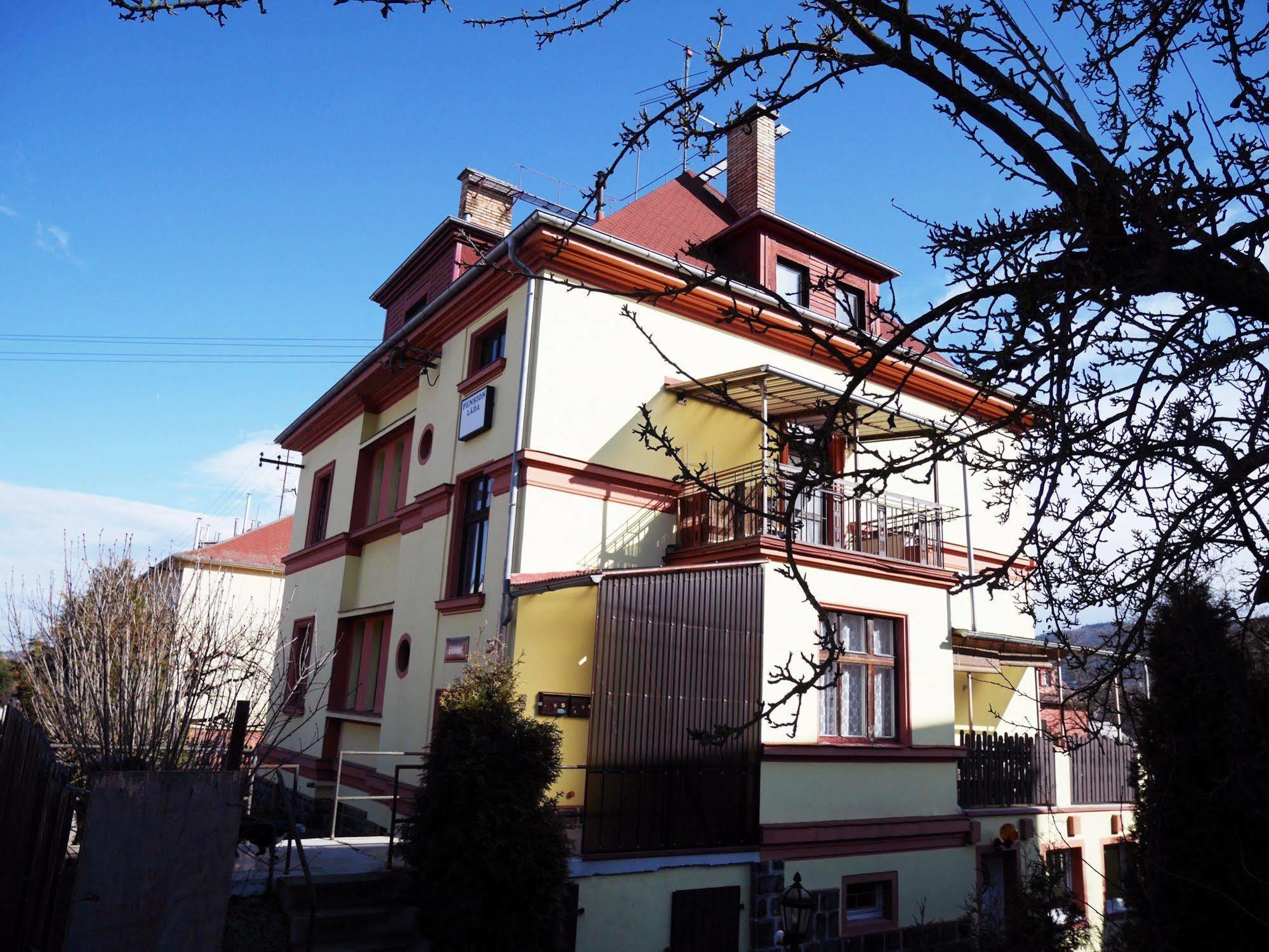 Pension Lada Karlovy Vary Exterior foto